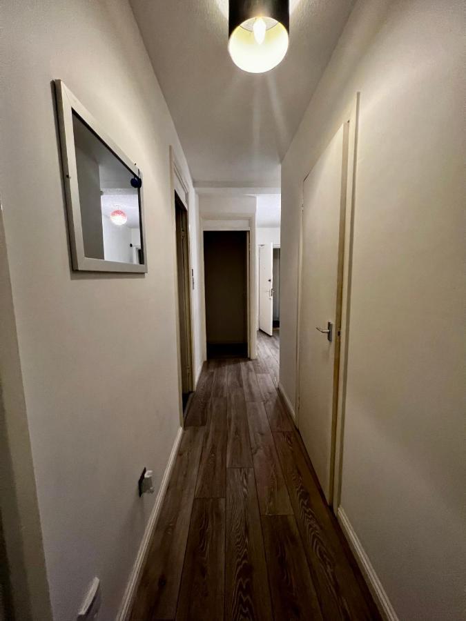 Lovely 2 Bedroom Apartment - Edinburgh City Centre Buitenkant foto